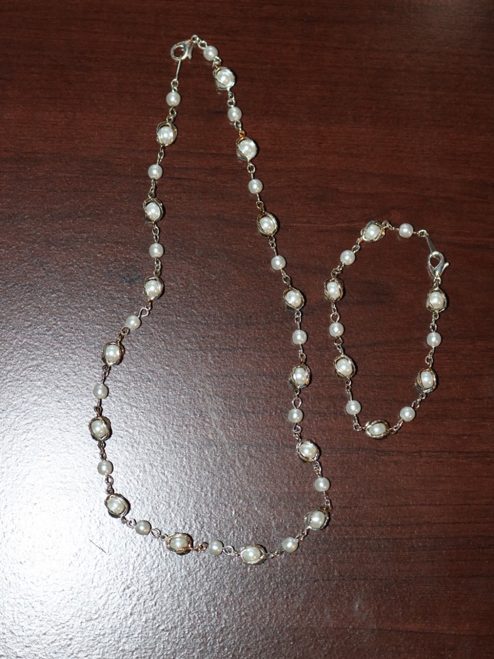 Pearl Beaded Necklace and Bracelet Set - White Pearlescent Chain
